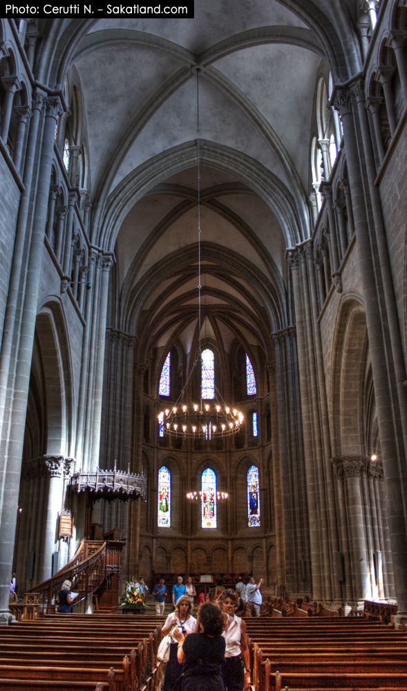 CathedraleHDR.jpg