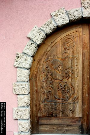 Montani-Porte_P.jpg