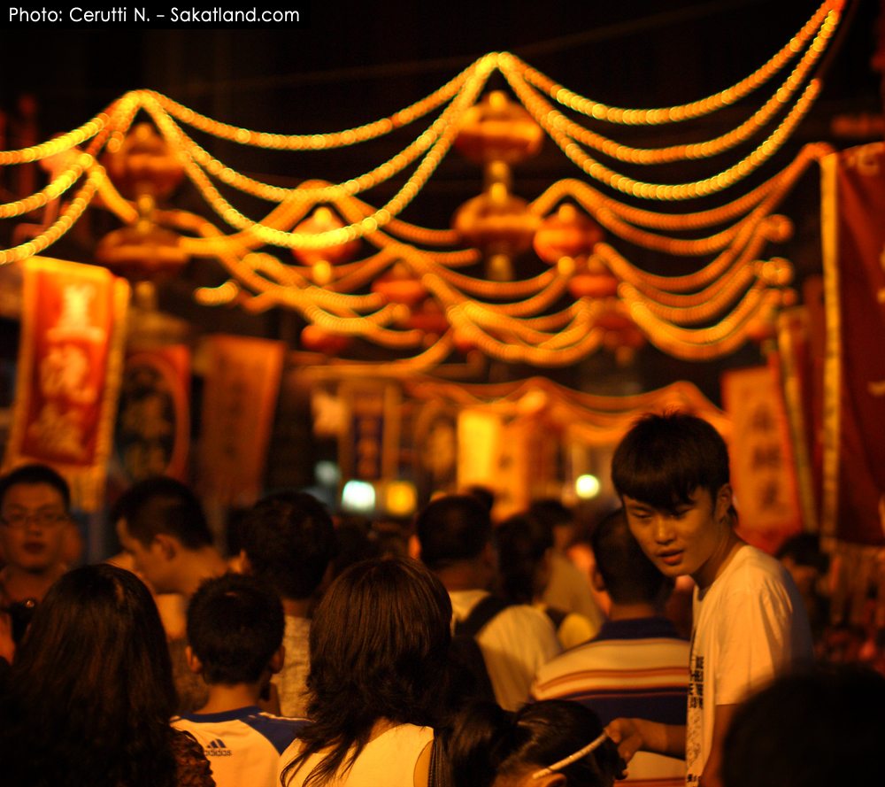 Donghuamen_People1.jpg