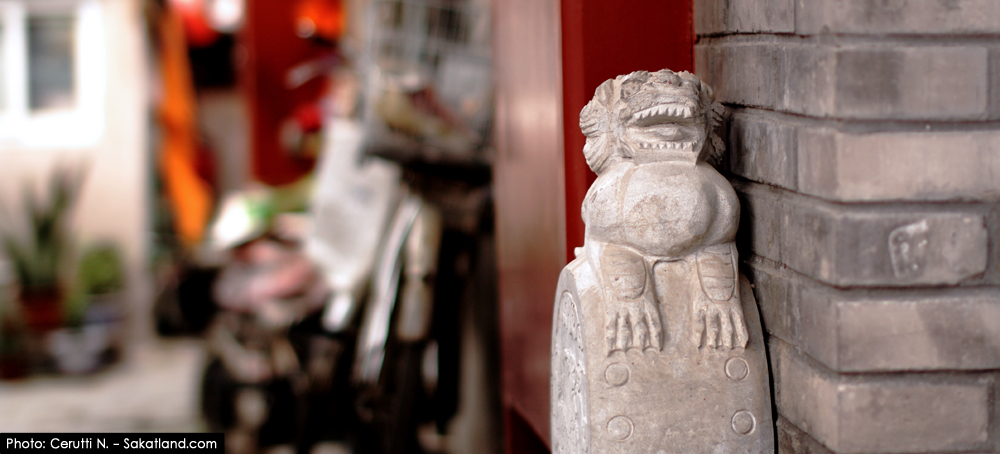 Hutong_Statue1.jpg