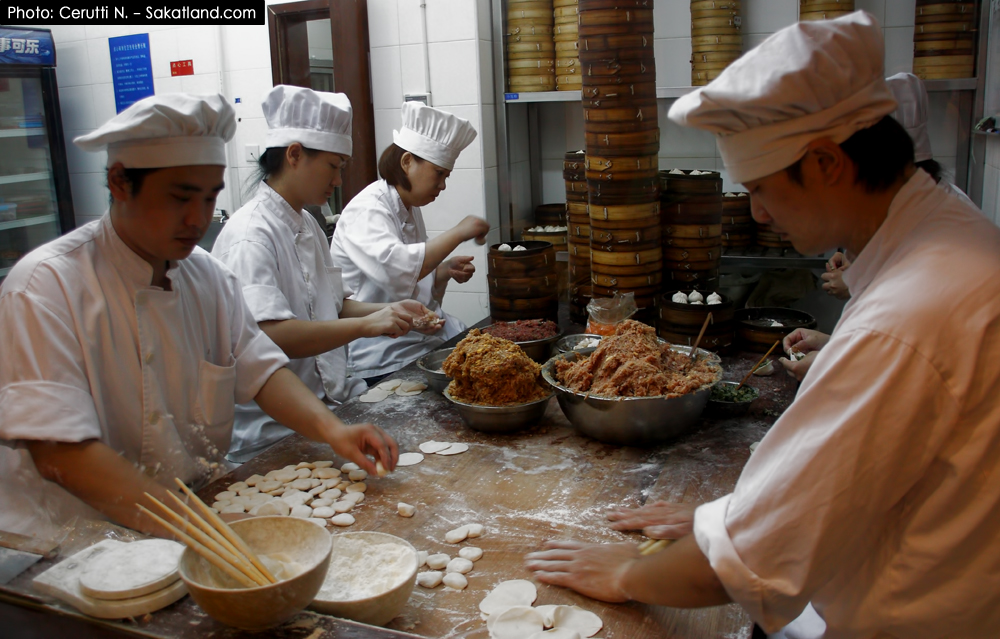 Shanghai_ChenghuangMiao_Mantou2.jpg