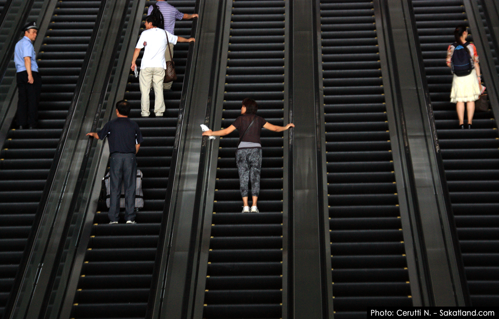 Nanjing_Escalator2.jpg
