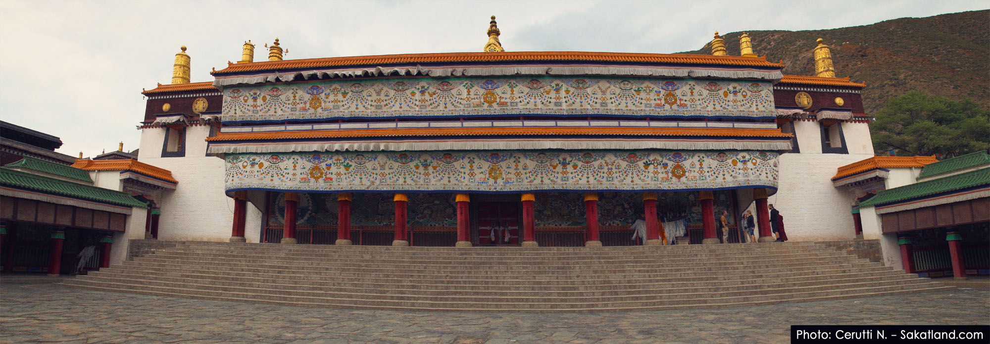 Xiahe_Labrang-Pano2.jpg