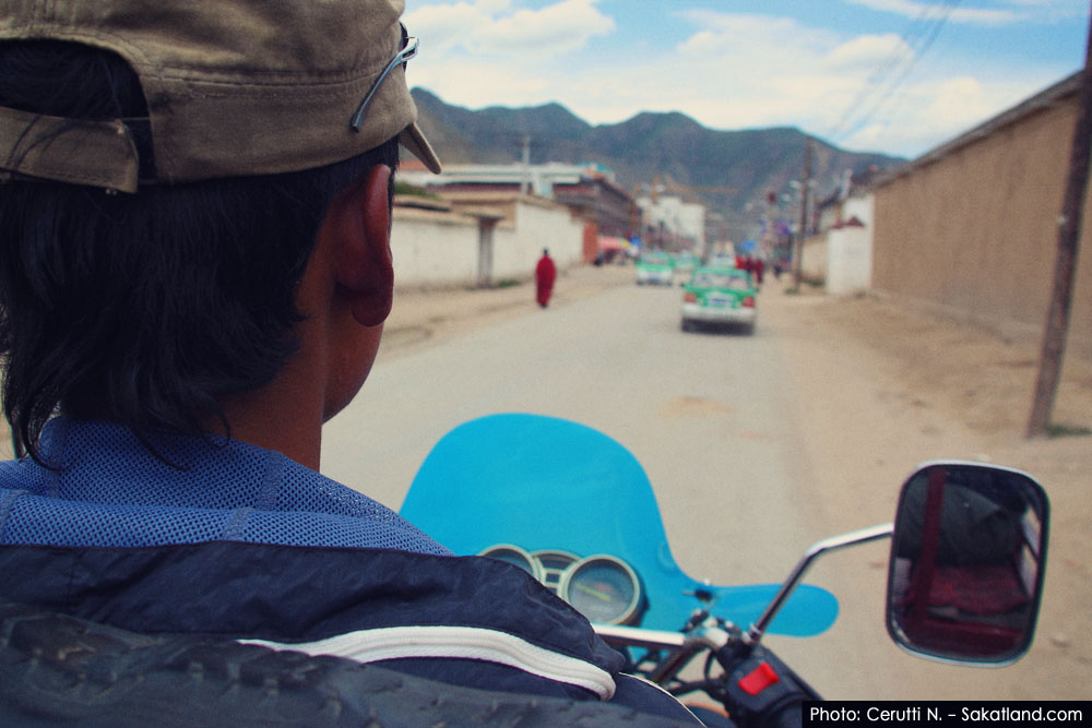 Xiahe_Taxi2.jpg