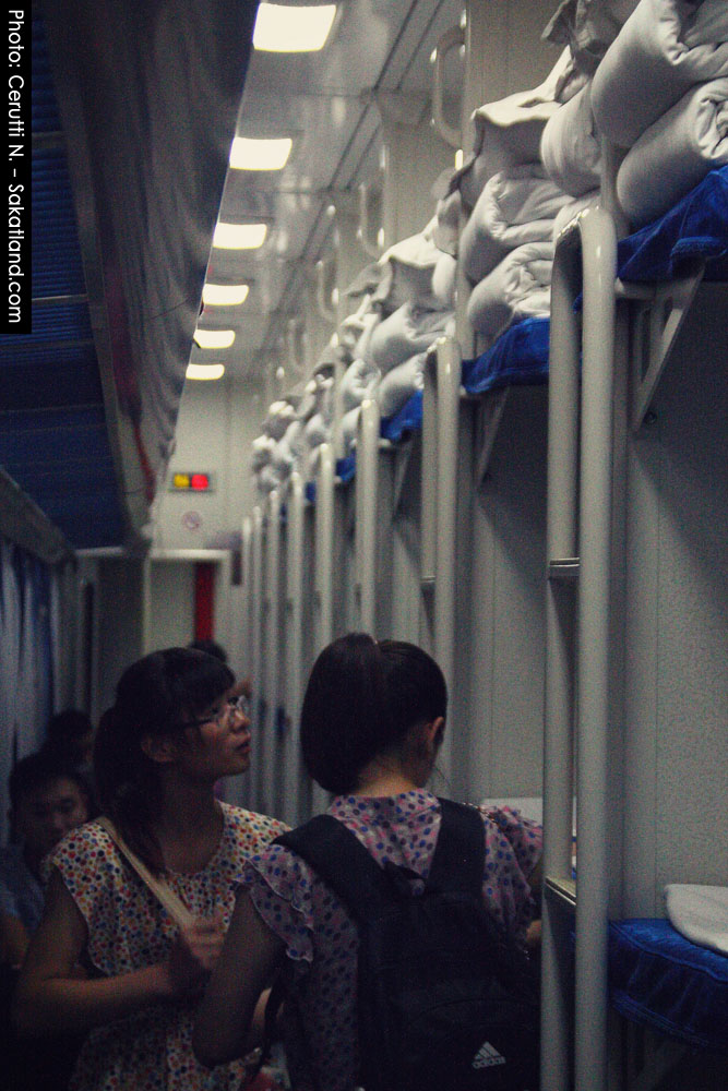 Xiahe_Nightrain3.jpg