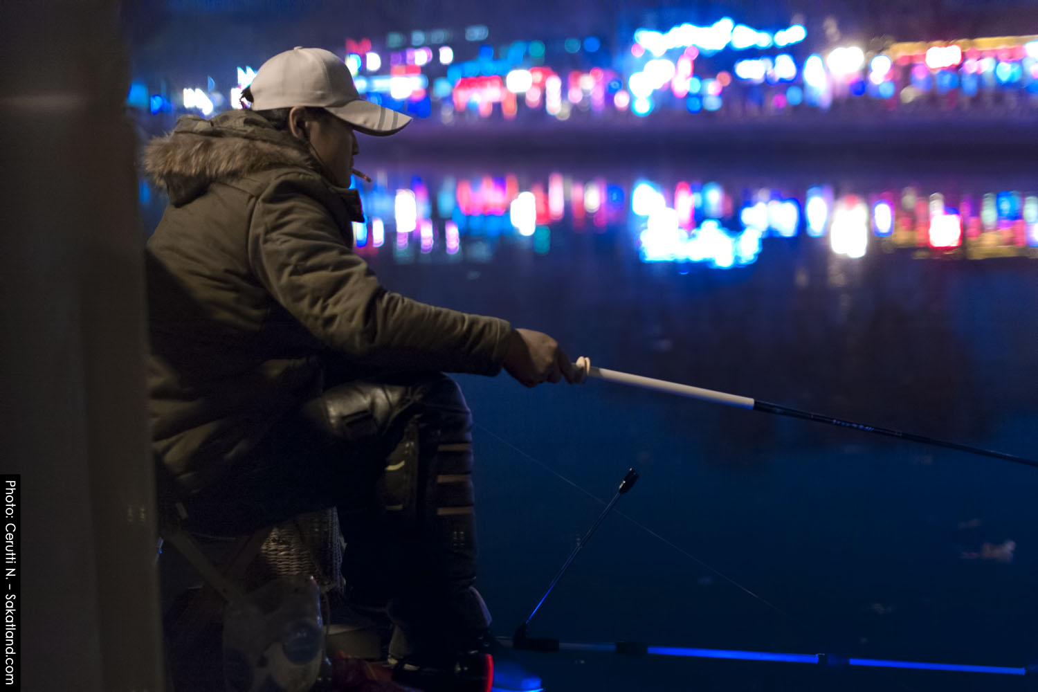 Fishing-in-Houhai.jpg