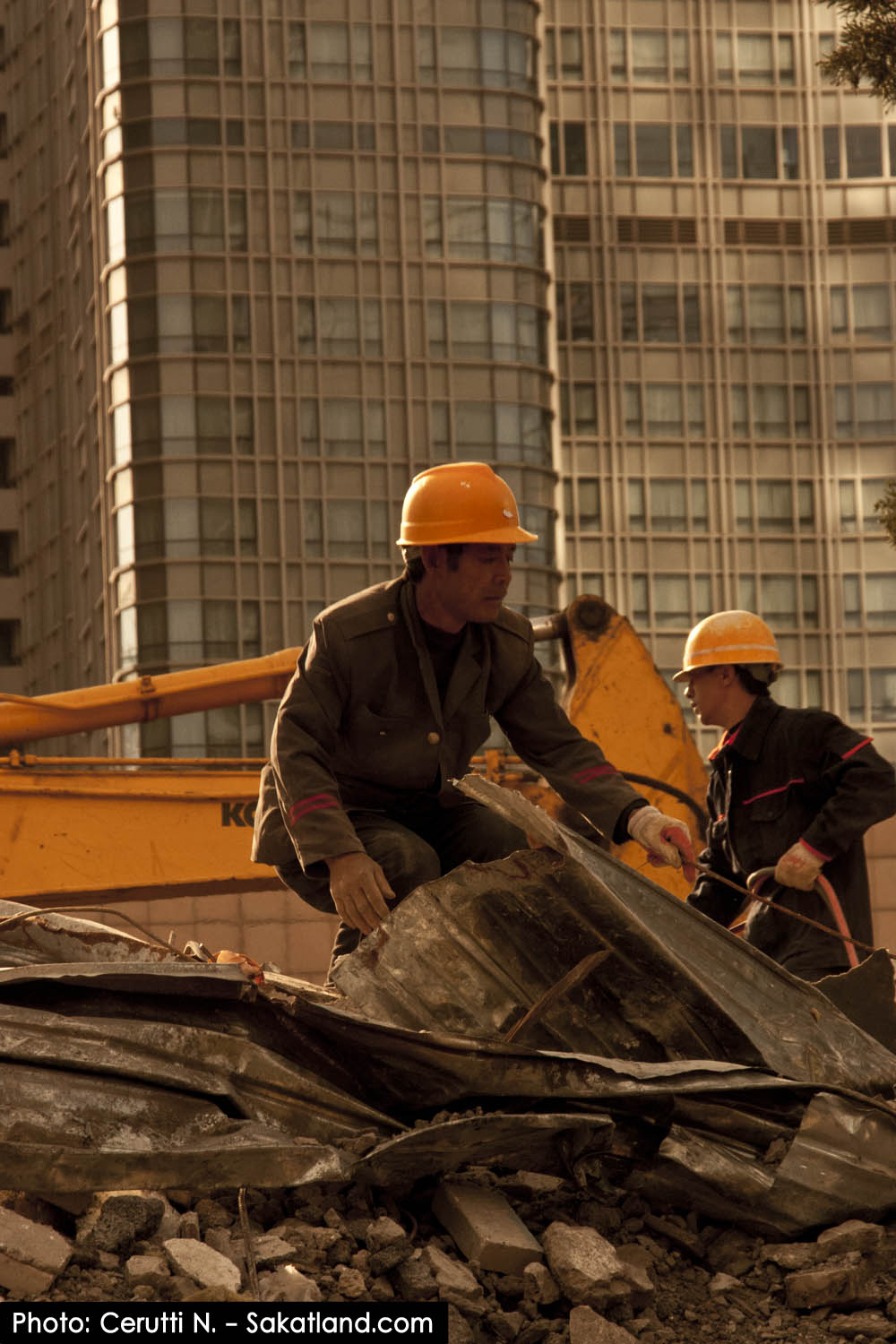 Daily-Beijing_Worker2.jpg