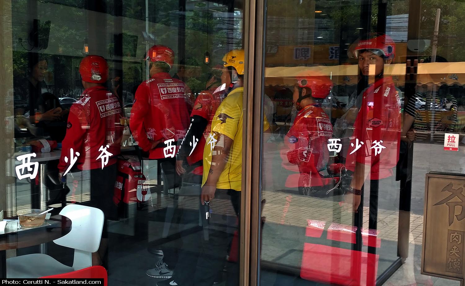Food_Delivery1.jpg