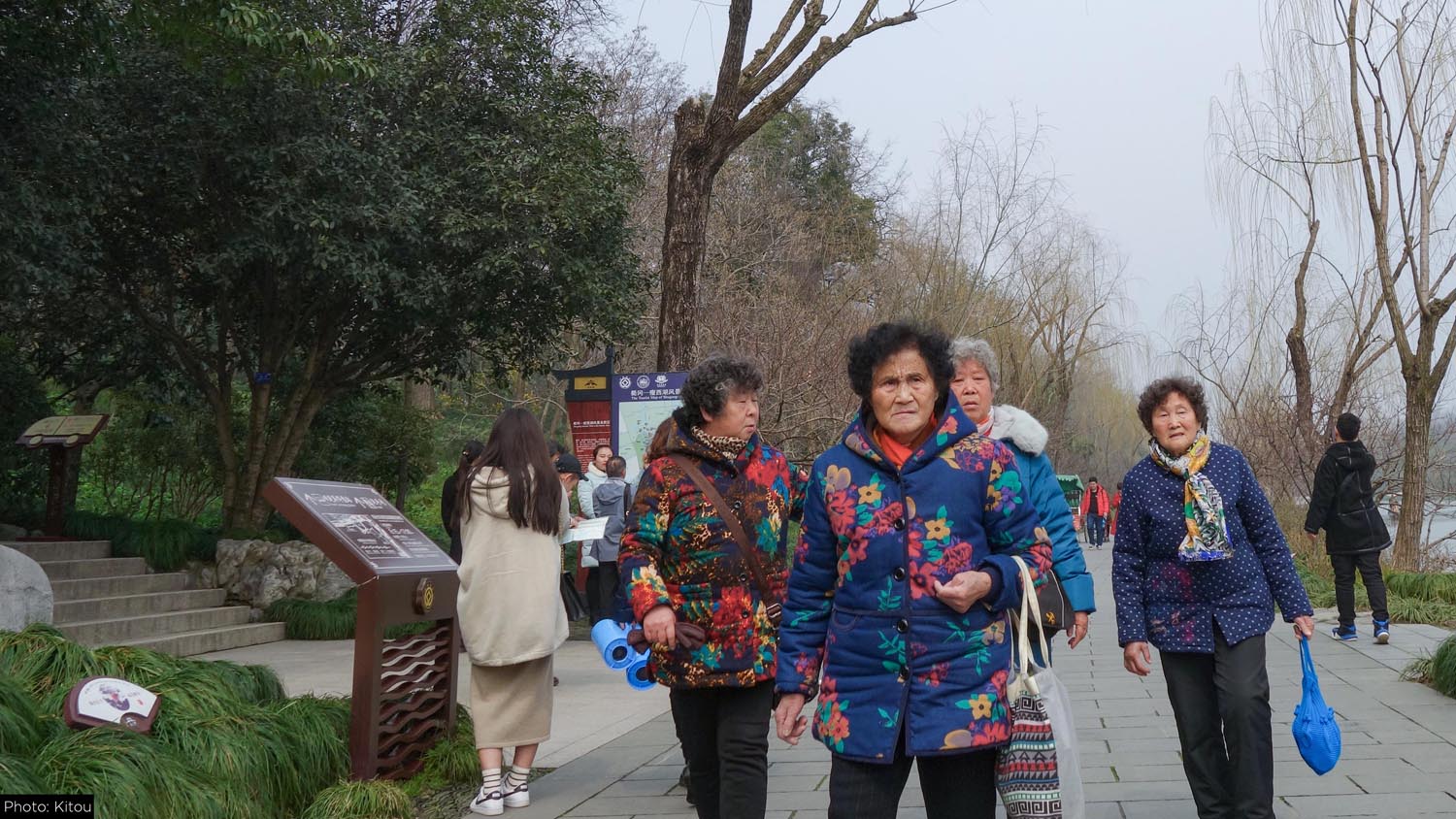Shouxihu_People_1.jpg