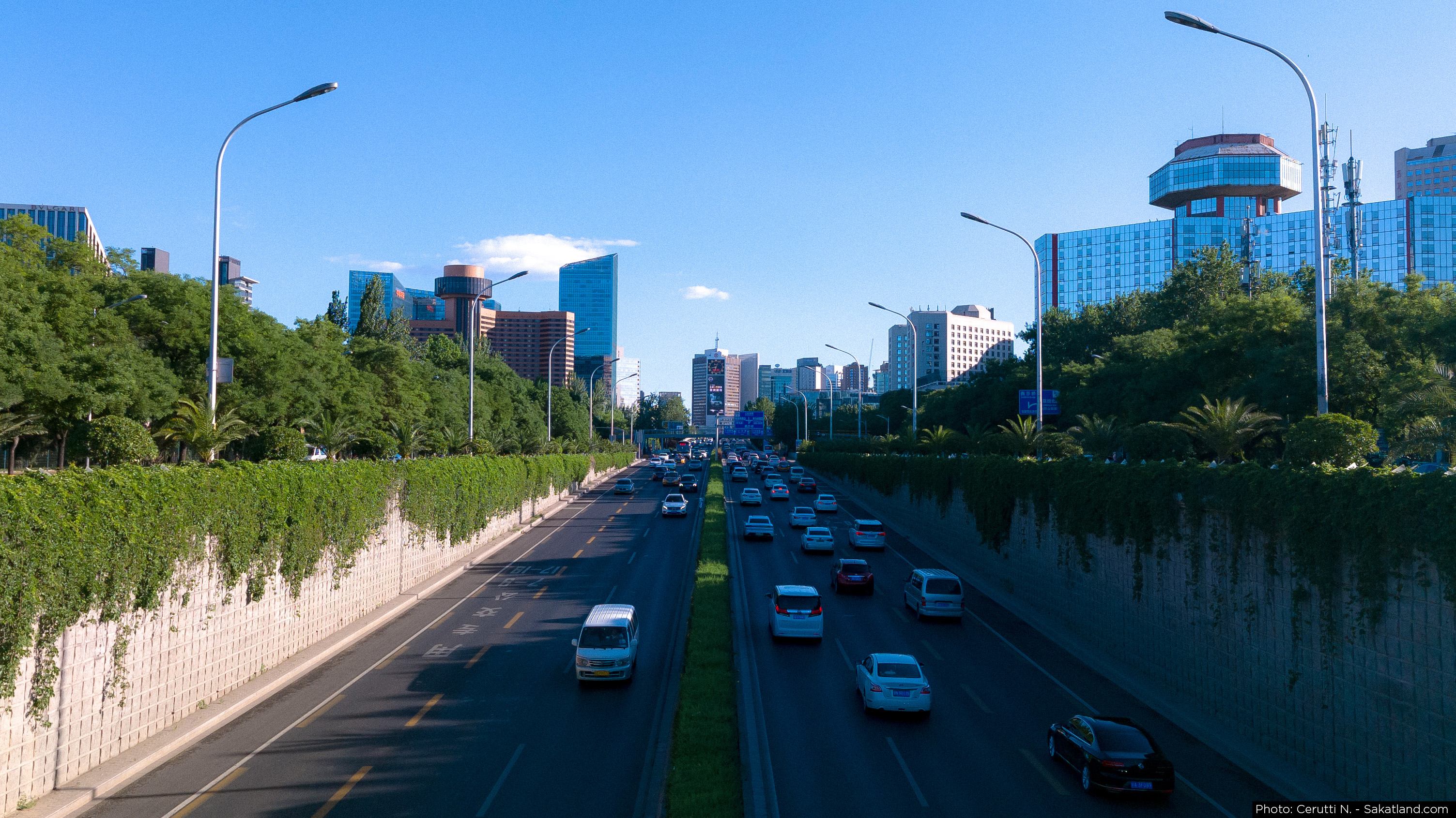 Beijing_Nongyezhanlan.jpg