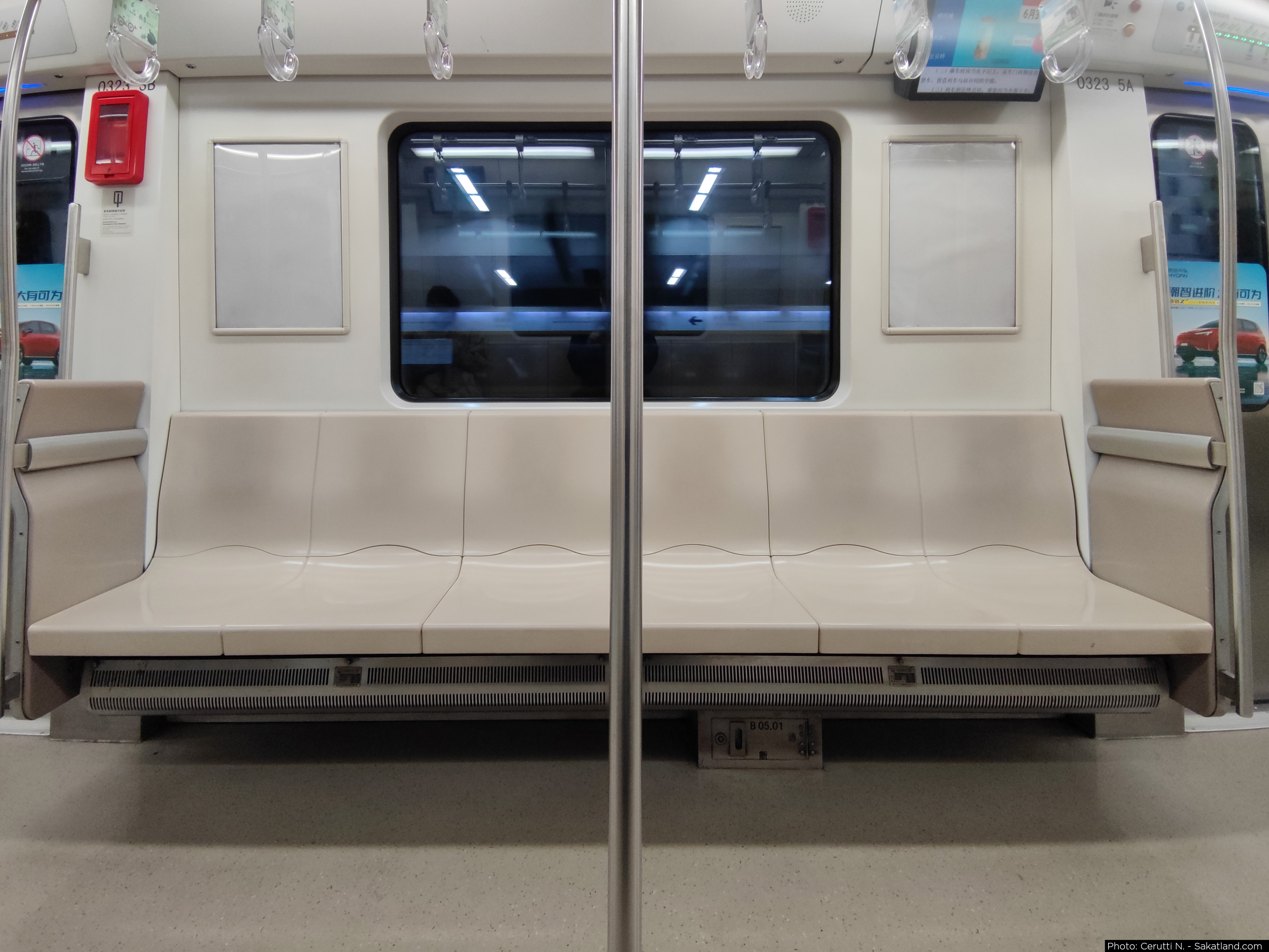 Subway_Empty_01.jpg