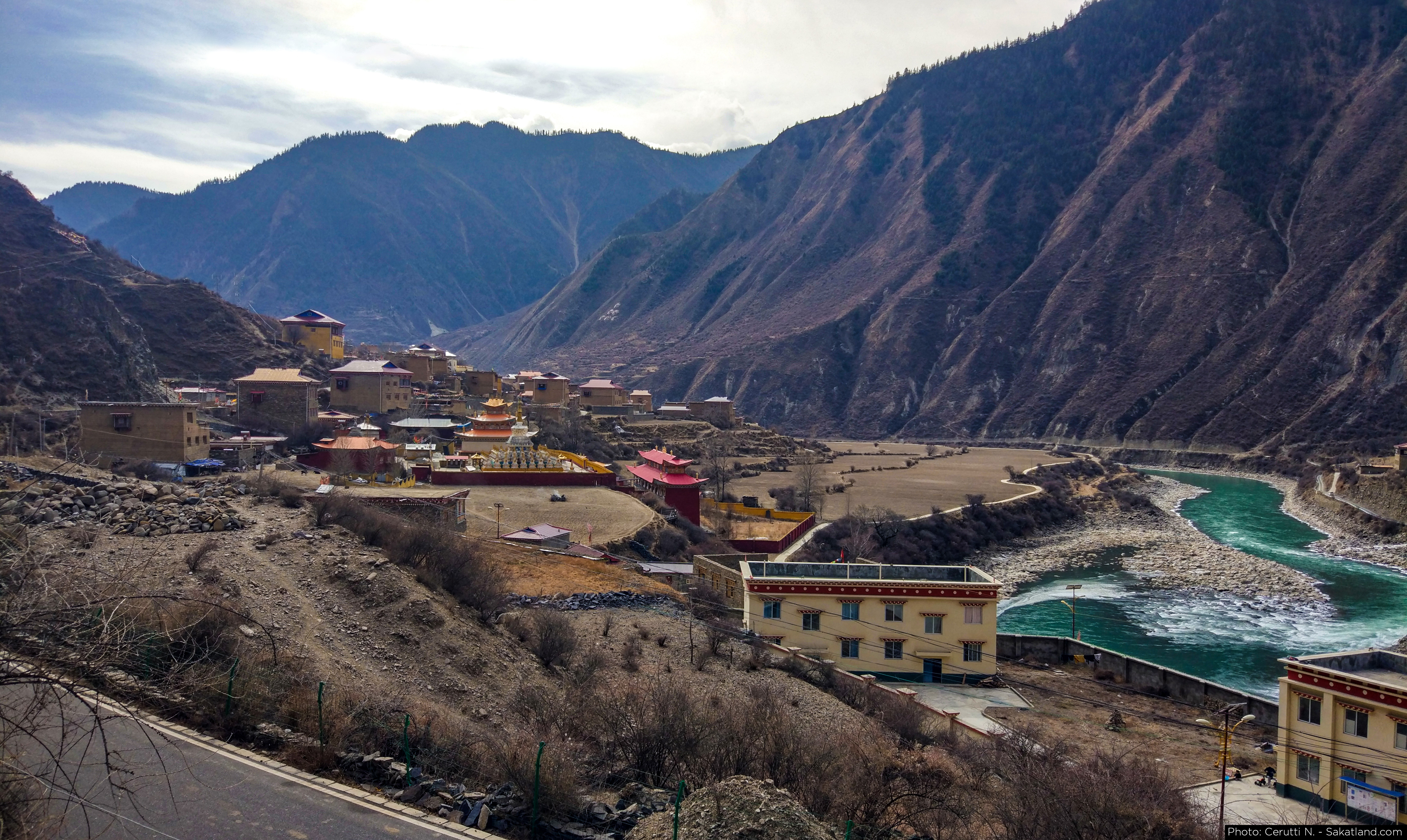 Xinlong_Road_03.jpg