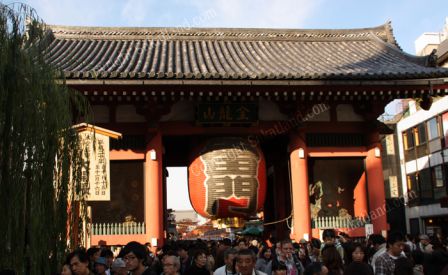 Asakusa_Kaminarimon.jpg