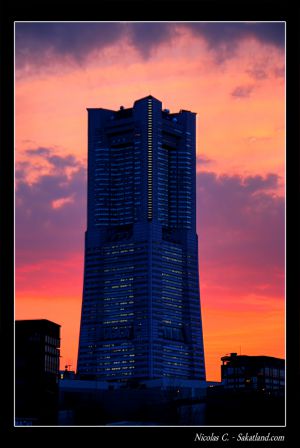 Yokohama_Landmark_Tower_HDR.jpg