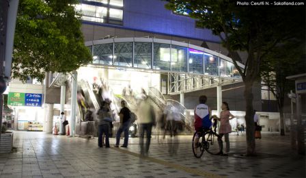 Nishikasai_by_night_Station.JPG