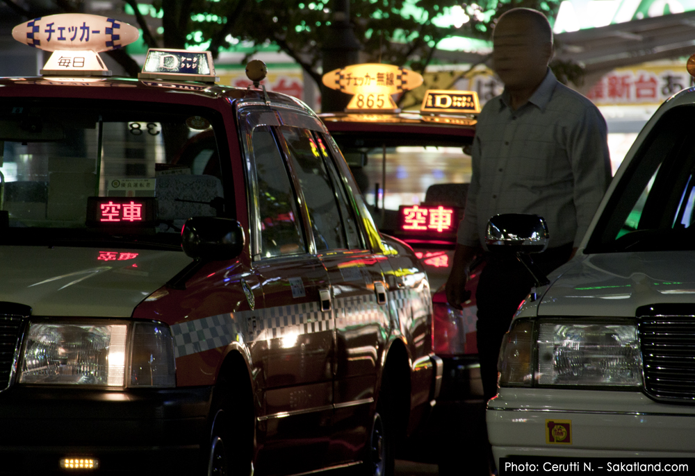 Nishikasai_by_night_Taxi2.JPG