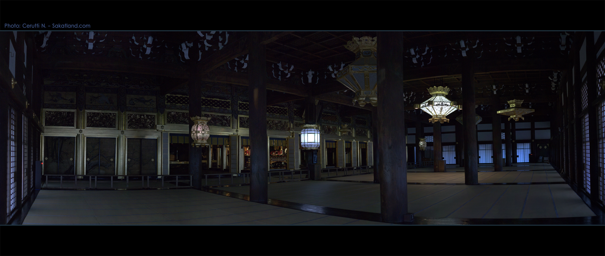 Honganji_Insidepano.jpg