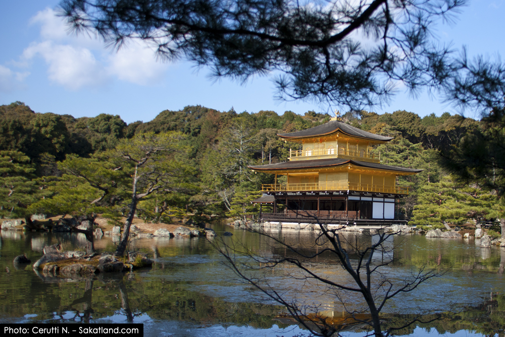 Kinkakuji_Temple.jpg