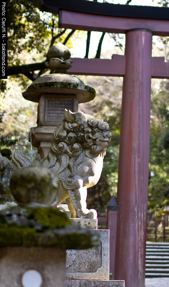 Kasuga_Statue.jpg