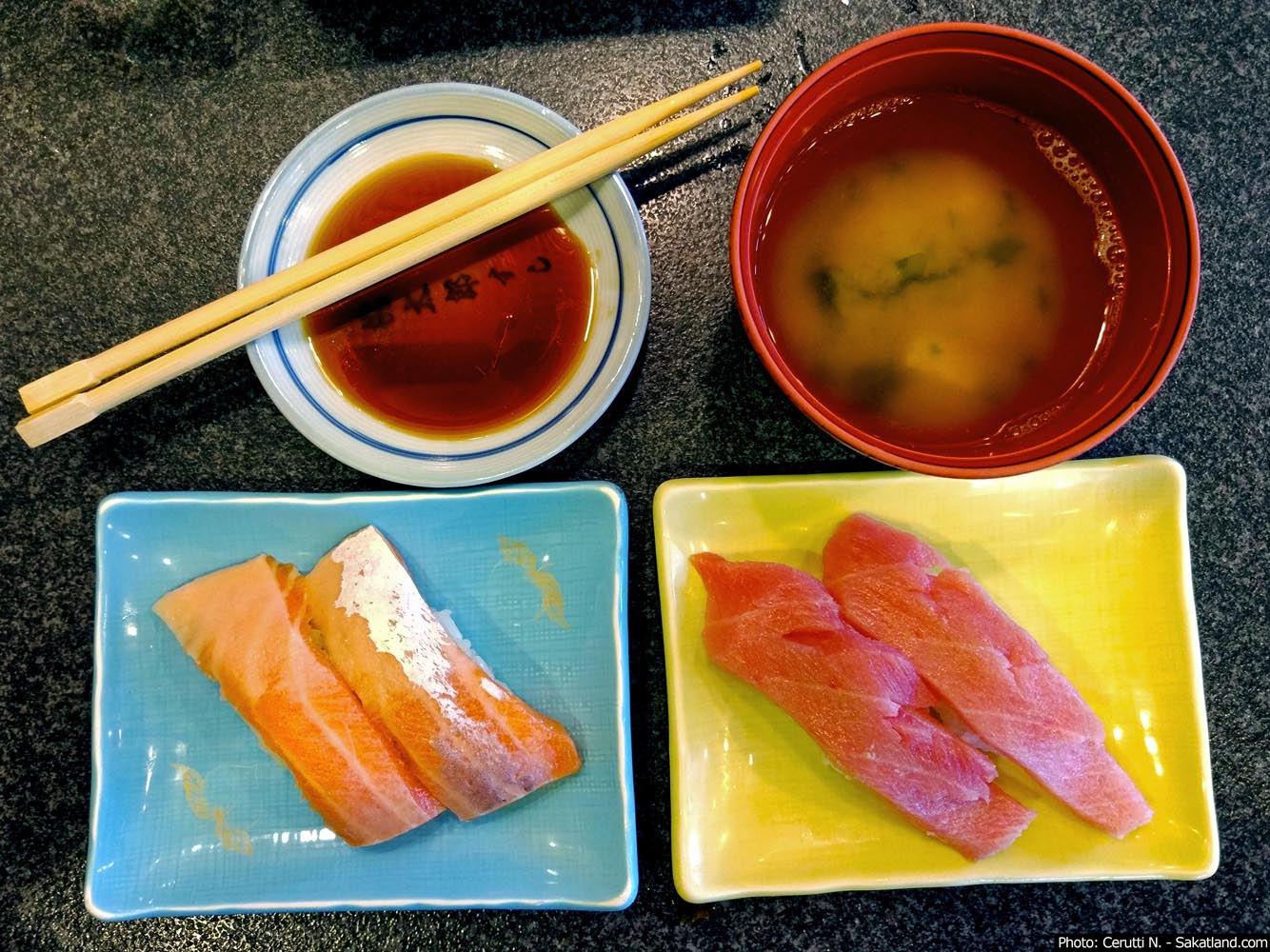 Shinjuku_Sushi2.jpg