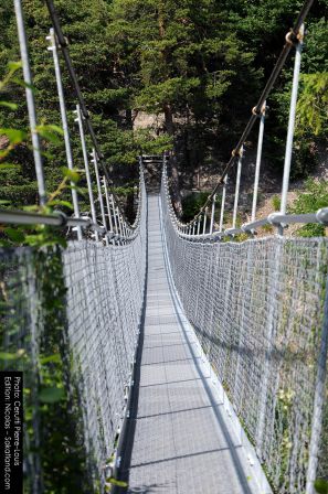 Bisse_Saviese-Bridge1_P.jpg