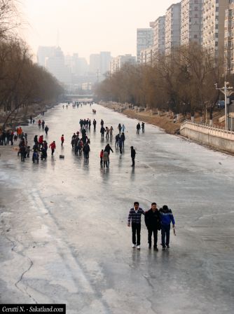 Ditan_Park_Frozenriver.jpg