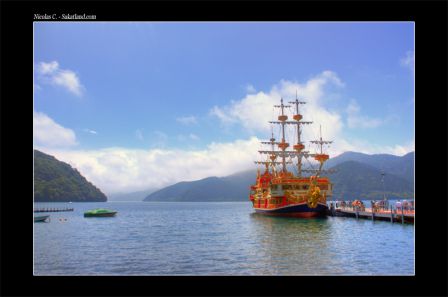 Fujisan_Ashino-ko_Boat.jpg
